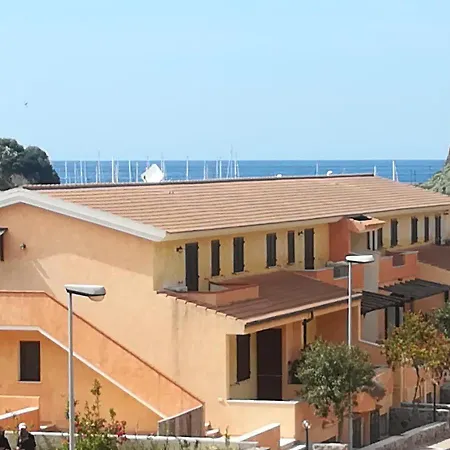Grazioso Attico Vicino E Al Centro Apartment *